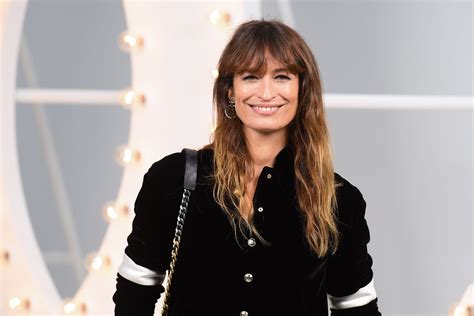 collezione pantaloni chanel|Pantaloni Inverno 2021: neri Chanel come Caroline de Maigret.